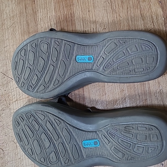 BZees Desire 8.5M - Picture 2 of 5